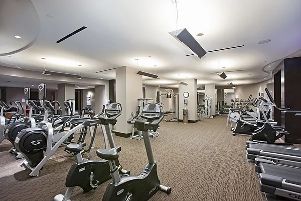 Sold by BLU Real Estate | media 15