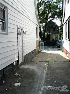 3rd image of 18706 Keeseville Ave