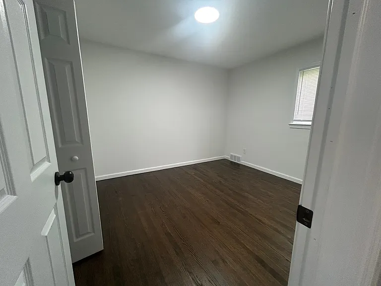 28542 Rosewood St — Photo 10