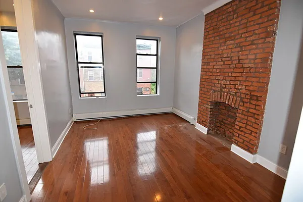 Rented by Greenacre Management | media 12