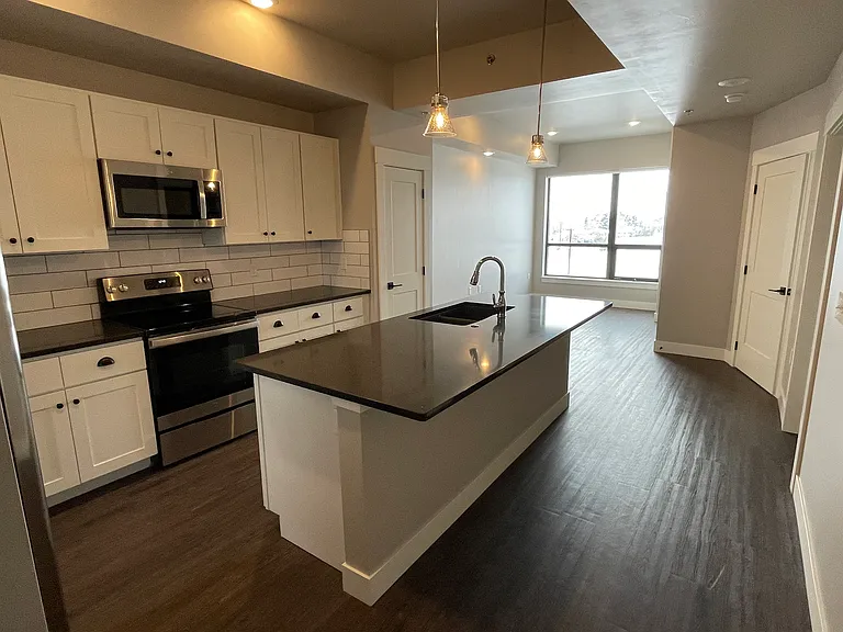 605 N 7th Ave #208 — Photo 1