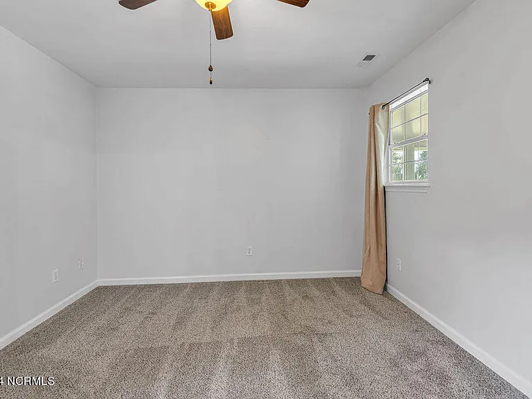 103 Carriage Hills Ct — Photo 17