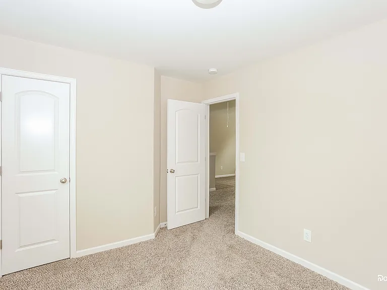 232 Valerie Dr — Photo 9