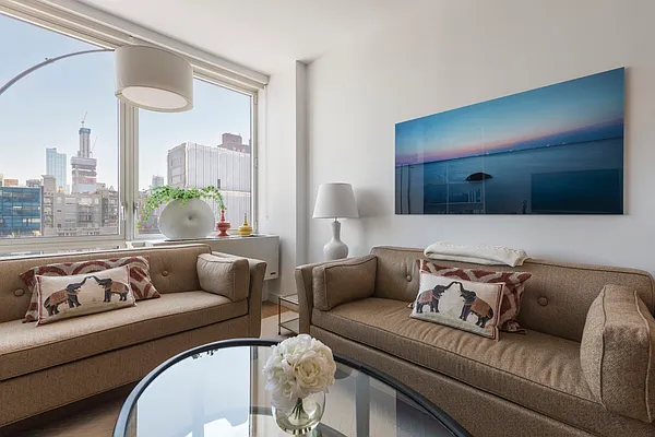 Sold by Compass | media 2