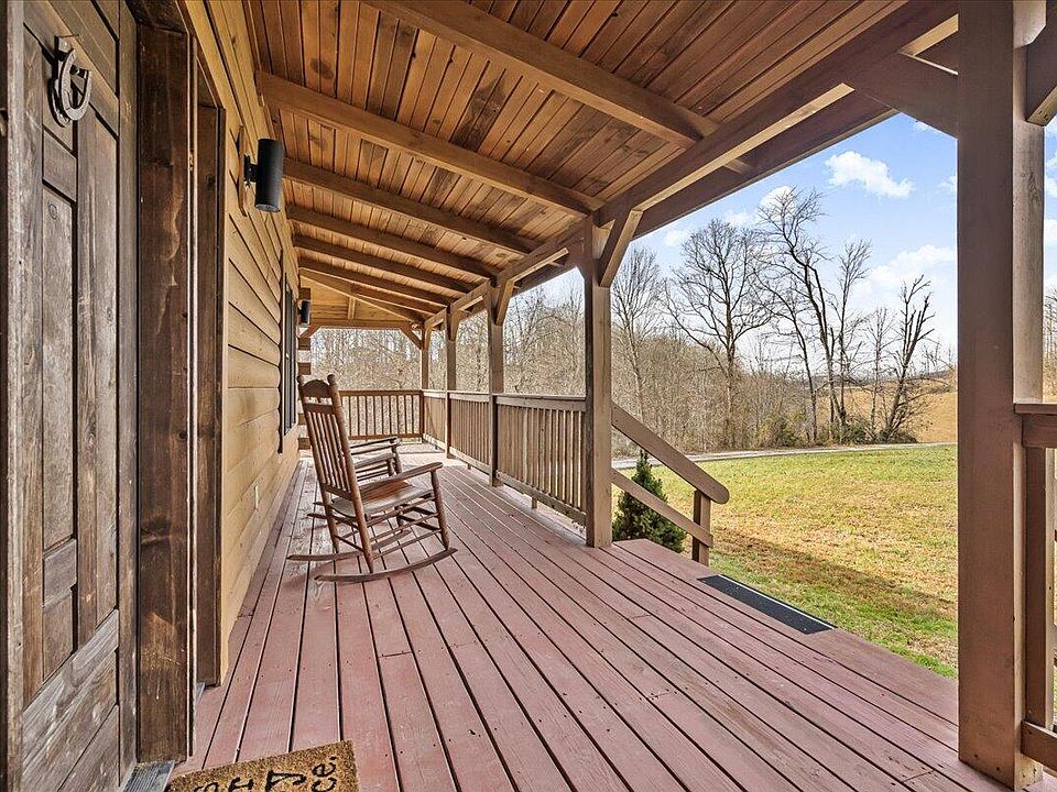 13th image of this home