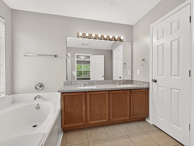 14922 Sugar Sweet Dr — Photo 42
