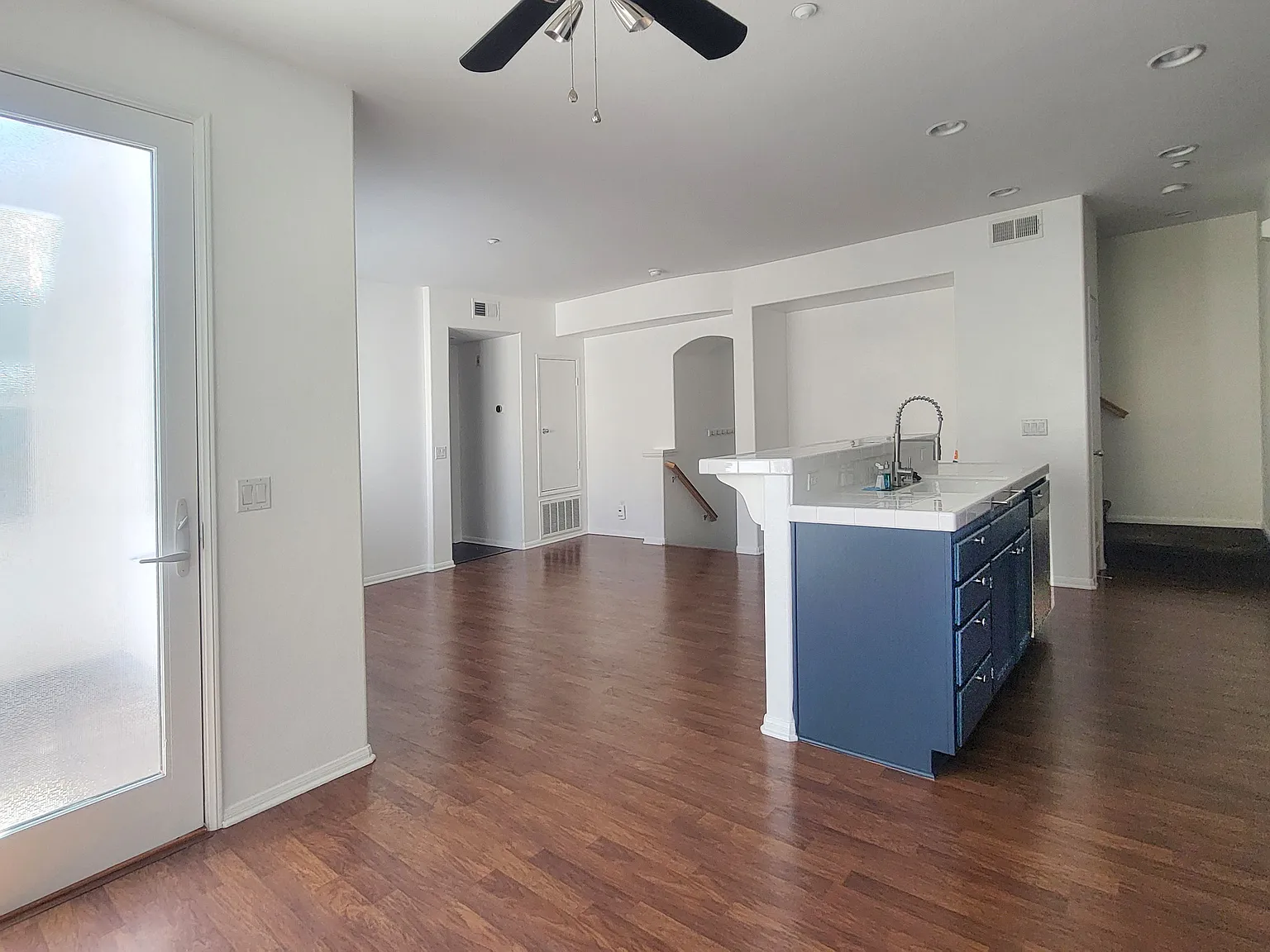 2 bed, 1071 sqft, $2,950 — Photo 4