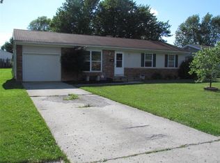 609 N Blackhoof St, Wapakoneta, OH 45895
