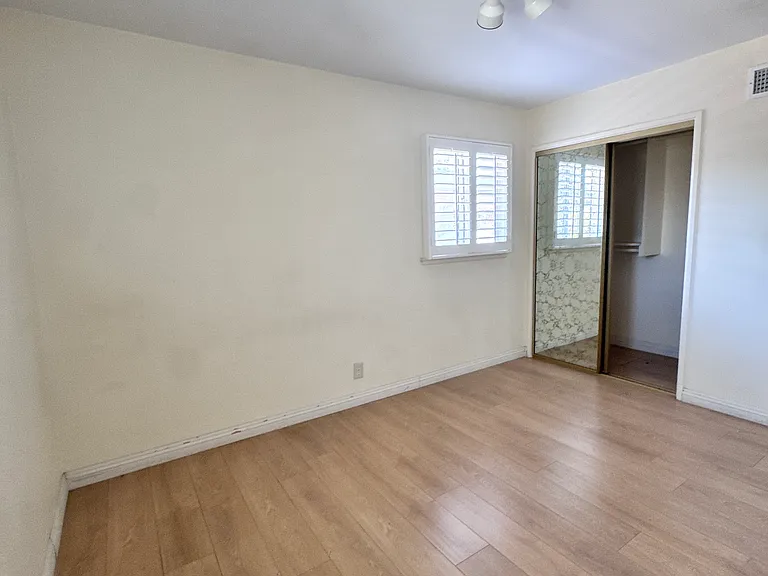 304 N Kendor Dr — Photo 23