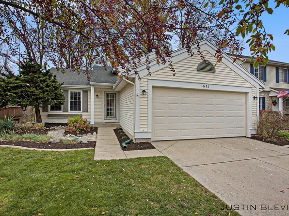 4498 Brookmeadow Dr SE, Kentwood, MI 49512