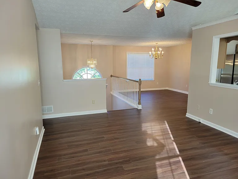6286 Wellington Ct — Photo 31