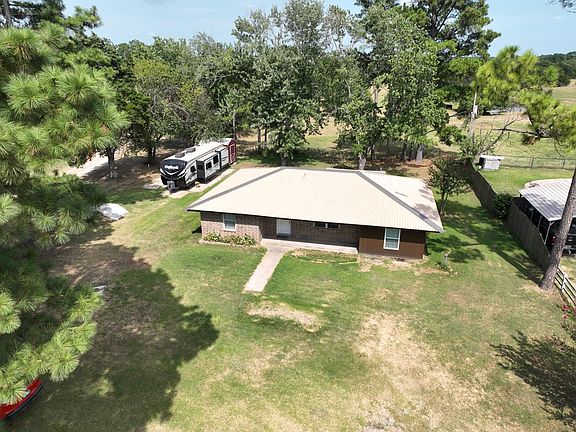 3rd image of 174 Hummingbird Cir