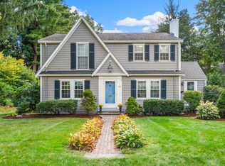 82 Beechwood Rd, Wellesley, MA 02482