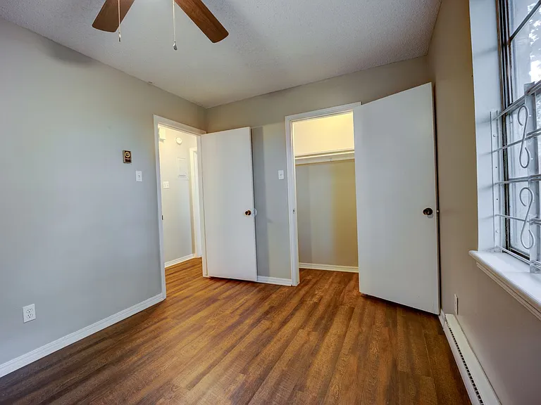Magnolia Place: 1 & 2 Bedroom Apartments — Photo 20