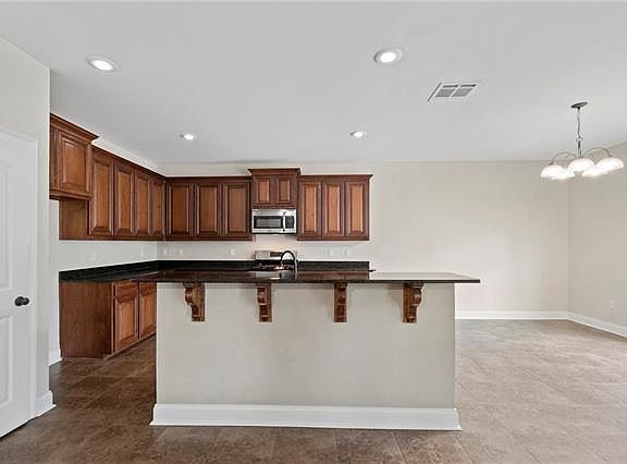 5th image of 587 Tanglewood Crossing Dr