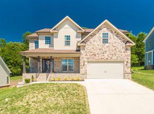843 Glenfield Dr, Lenoir City, TN 37771