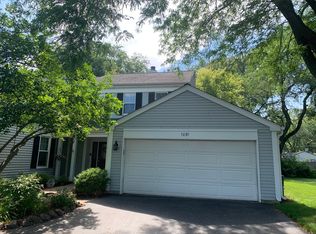 1091 Devonshire Ave, Naperville, IL 60540