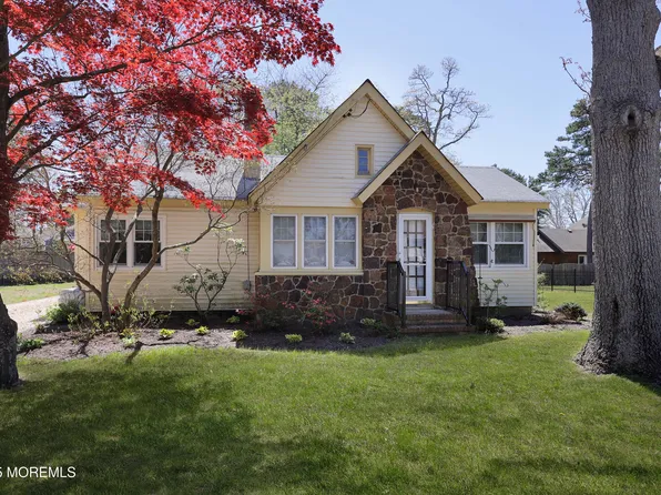 363 Arrowhead Drive, Brick, NJ 08724