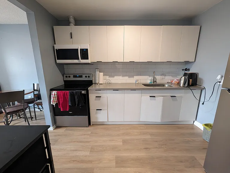 5824 Main St #C — Photo 3