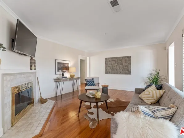 10750 Braddock Dr, Culver City, CA 90230