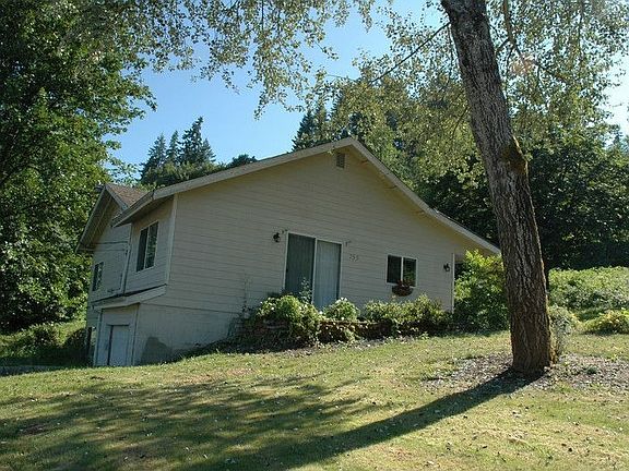 2nd image of 755 17th Ave NW