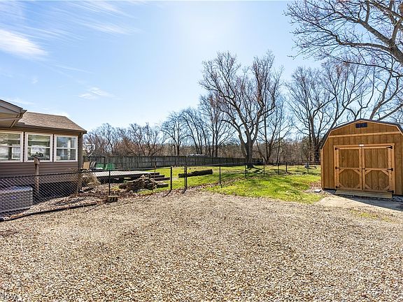 2nd image of 1670 Berna Rd