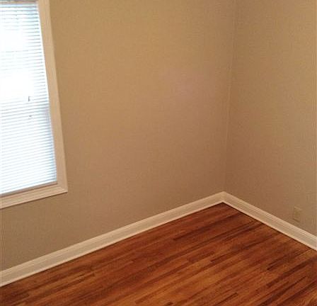 5th image of 813 7th Ave S
