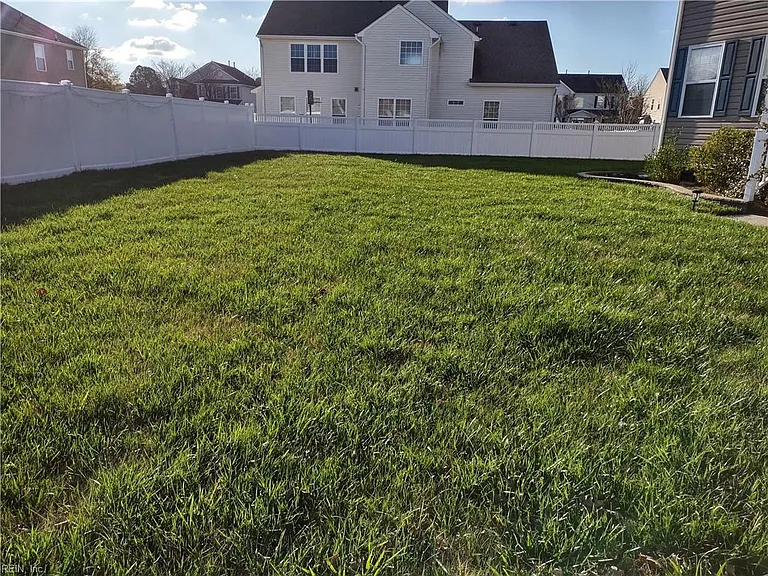 968 Jenkins Dr — Photo 23