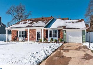 4 Huntington Way, Mount Laurel, NJ 08054