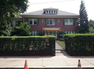 122 Pond St, Jamaica Plain, MA 02130