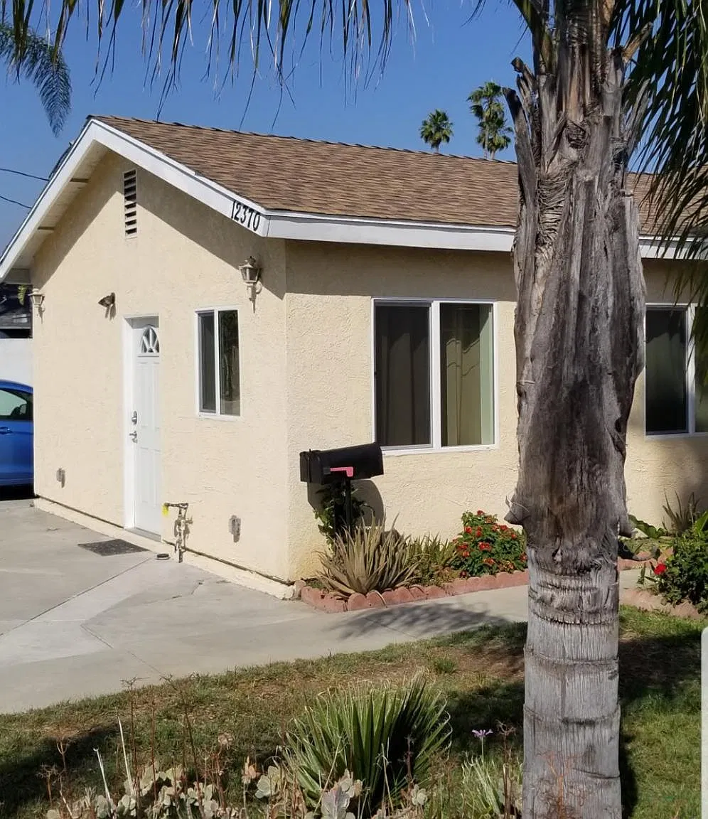 12370 Sheldon St — Photo 3
