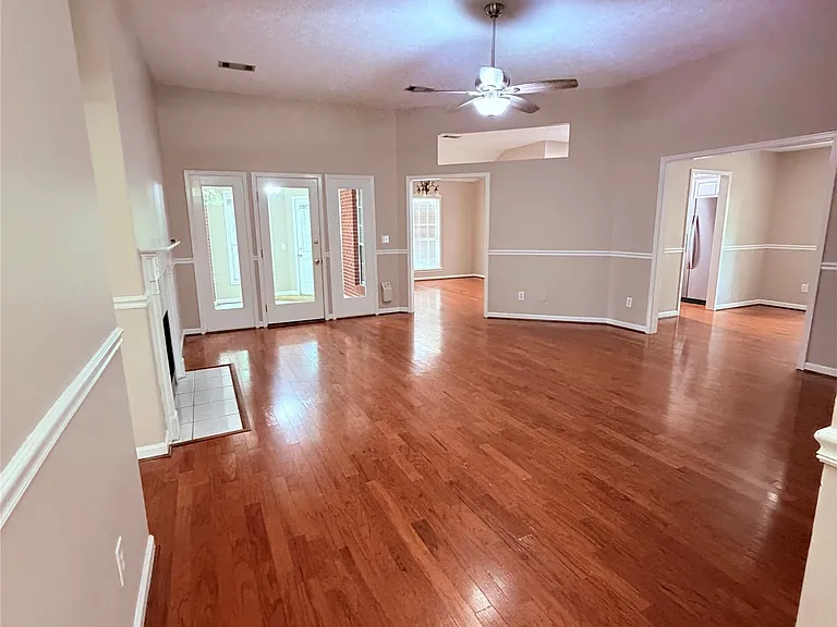 11 Twin Oaks Ln — Photo 3