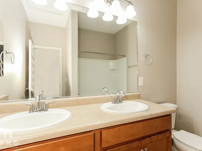 7340 W Preston Ln — Photo 13