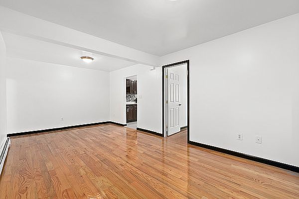 1st image of 450 Midwood St Floor 3