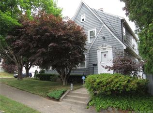 446 Savoy St, Bridgeport, CT 06606