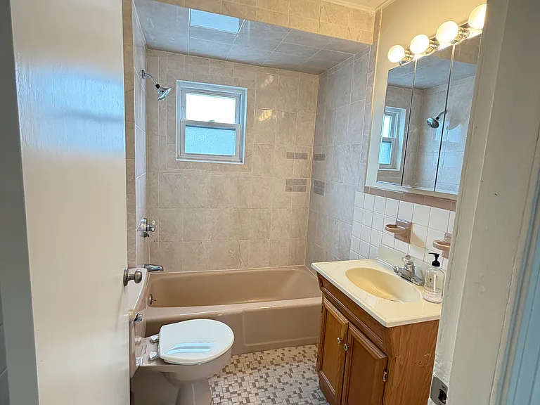 54 Eastern Ave #2 — Photo 8