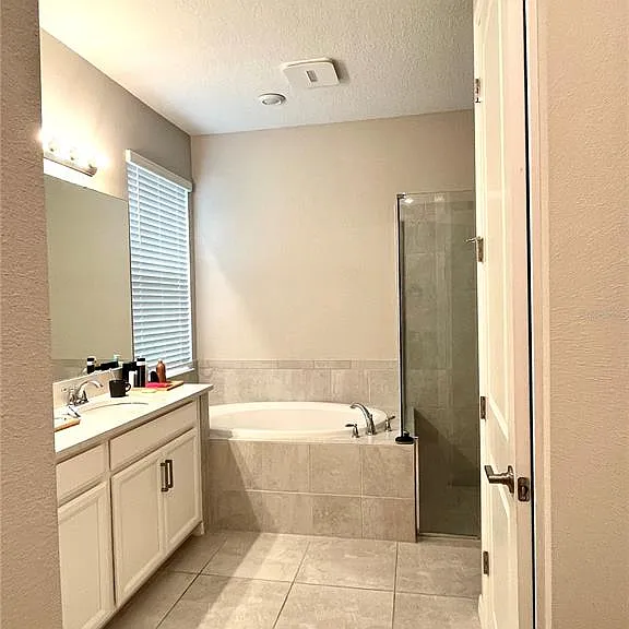 2853 High Pointe St — Photo 16