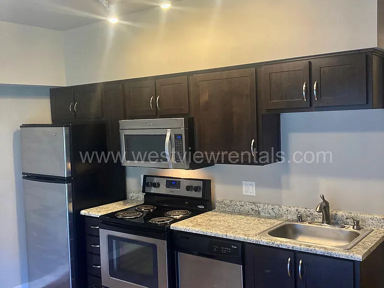 1010 Railroad Ave — Photo 203