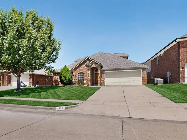 839 Evergreen Ln, Burleson, TX 76028