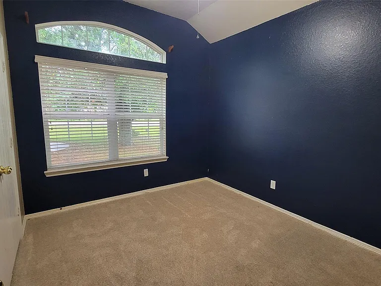 13272 Skyline Dr — Photo 11