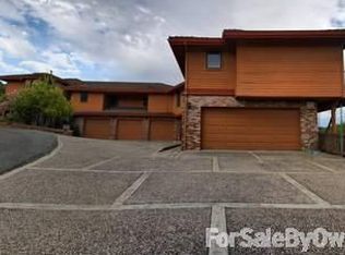 16 Friar Tuck Ln, San Rafael, CA 94901