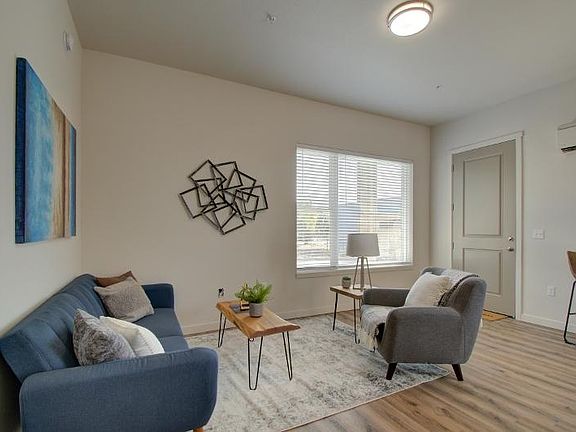 4th image of 1414 Markle Ave #206 & 306