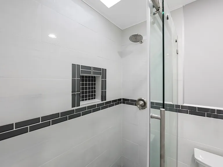 456 Jane St #B — Photo 15