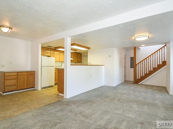 4th image of 1647 South Blvd