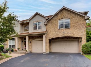 1345 Rosemary Dr, Bolingbrook, IL 60490