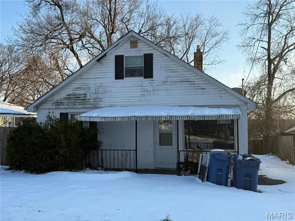 3528 Summit Ave, Saint Louis, MO 63129