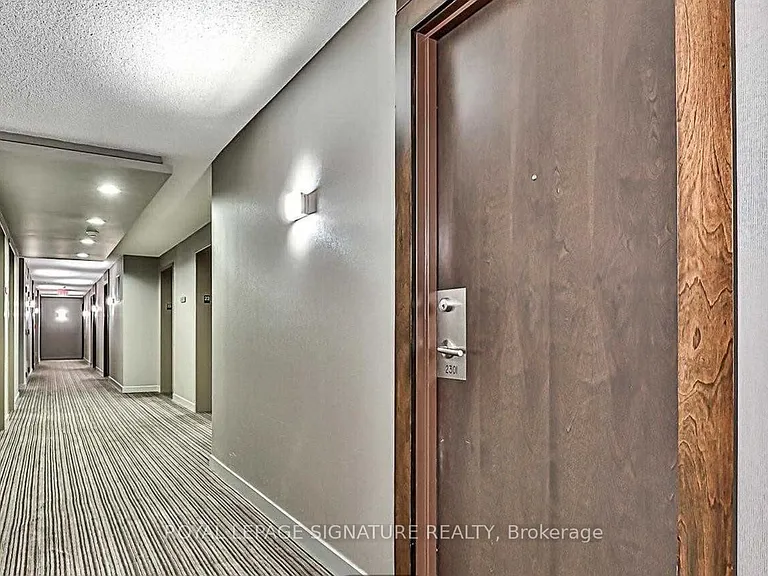 125 Village Green Sq #2301 — Photo 2