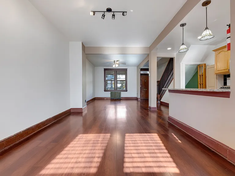 1409 Orren St NE — Photo 7