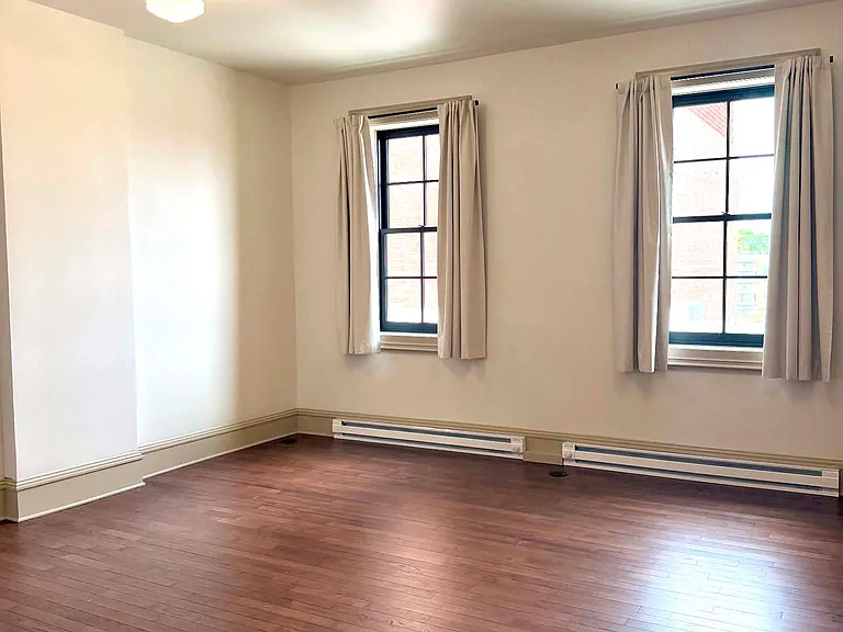 26 E Main St #2 — Photo 6