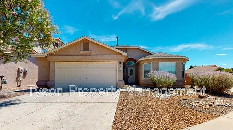 3 bed, 2.0 bath, 1624 sqft, $2,195 — Photo 1